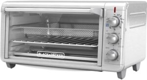 BLACK+DECKER Crisp ‘N Bake Air Fry Toaster Oven with extra wide 8 slice capacity and 5 cooking functions