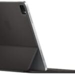 Smart Keyboard Folio for 11-inch iPad Pro (2nd Generation) - French, full-size keyboard with stand